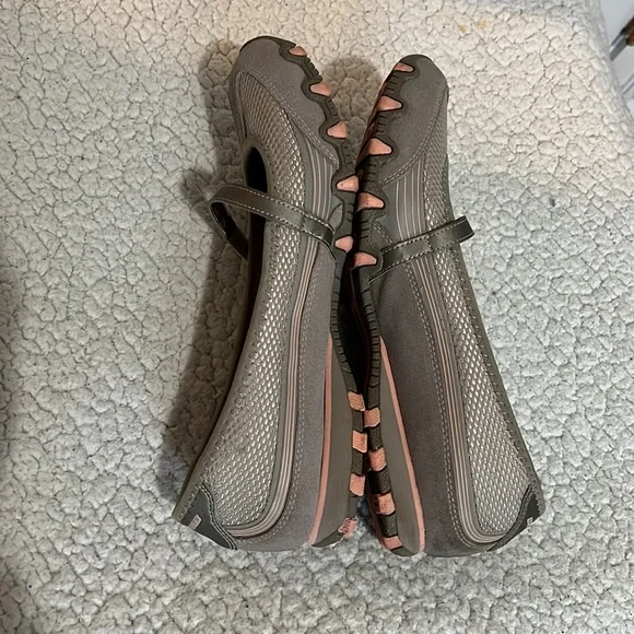 Skechers Mary Jane woman casual shoes size 10 - Picture 5 of 9